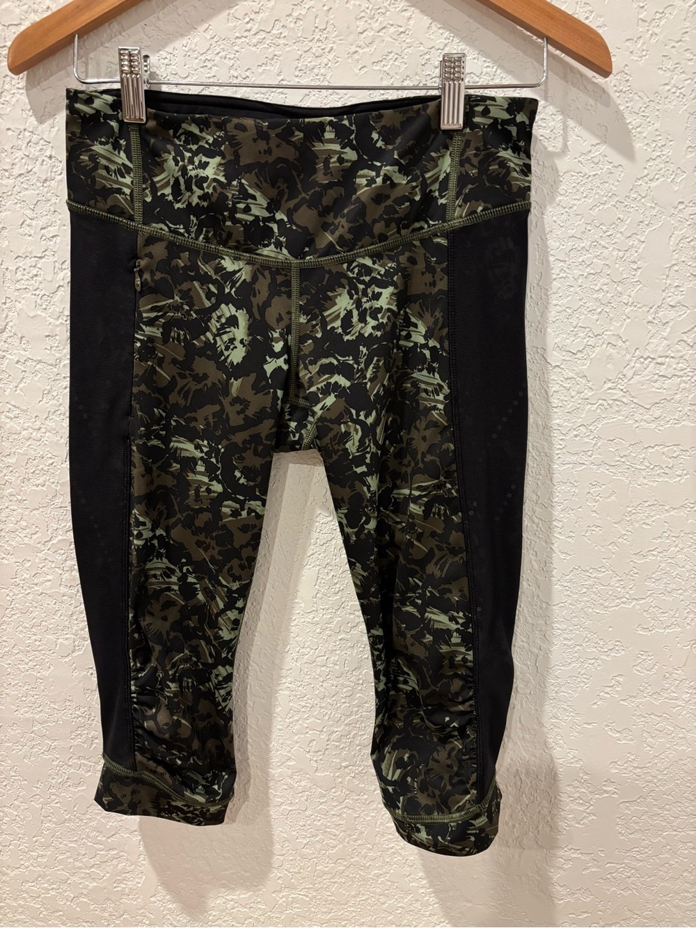 lululemon athletica Kids Camo Capri Leggings with Black Panels